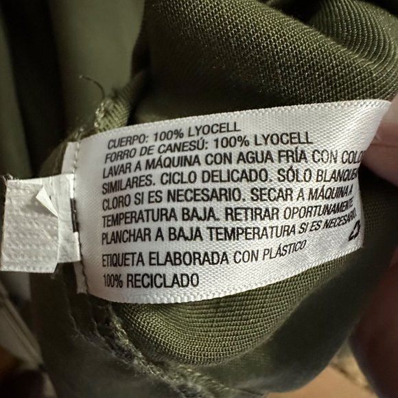 Knox Rose NWT women's size XL army green long sleeve button front v neck top - Picture 7 of 9